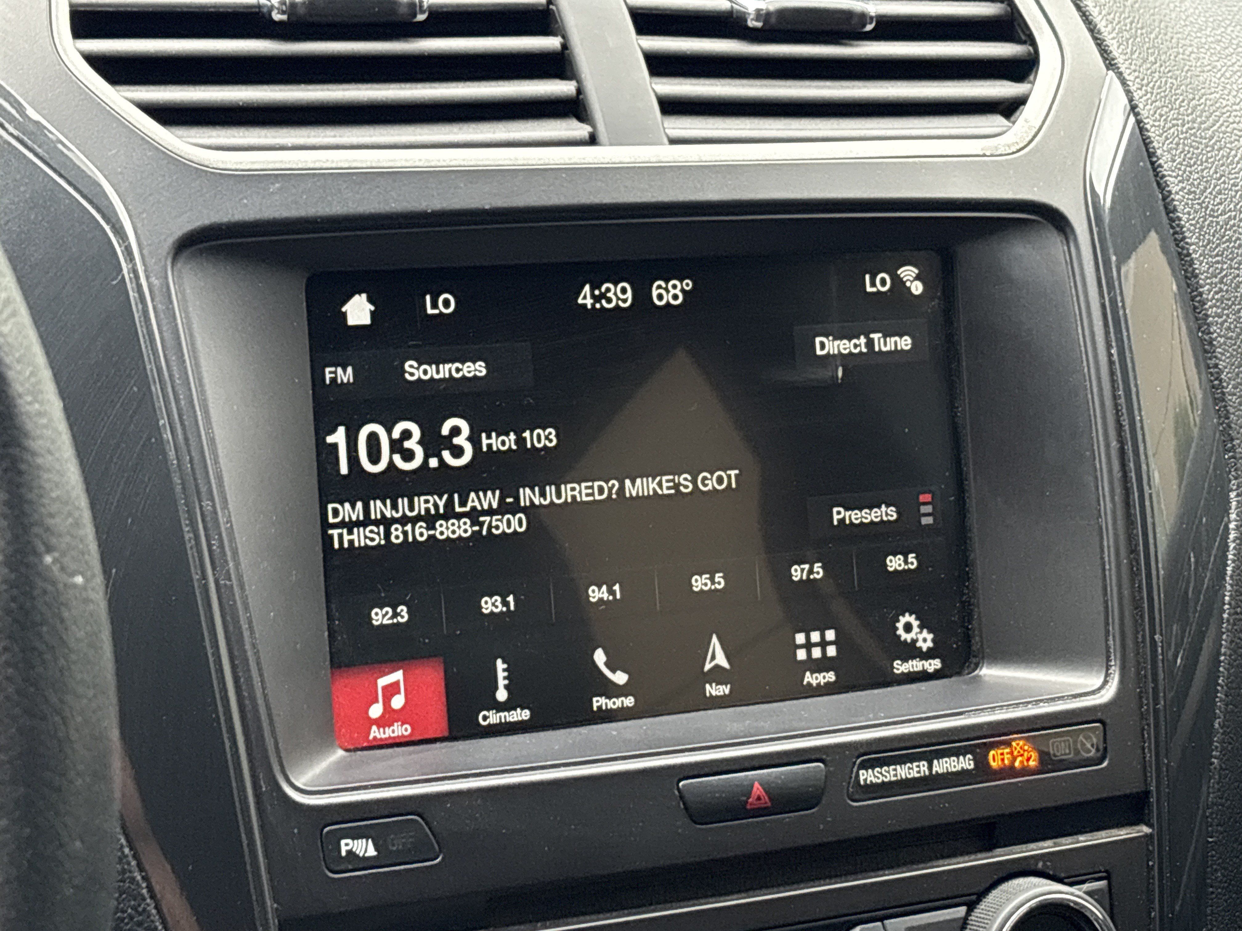 Used 2018 Ford Explorer XLT w/ Equipment Group 202A FWD image 23