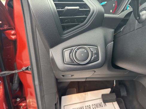 Used 2019 Ford Escape S image 24