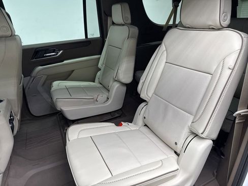 New 2026 GMC Yukon XL Denali image 6