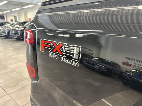 Used 2024 Ford Ranger Lariat w/ FX4 Off-Road Package image 10