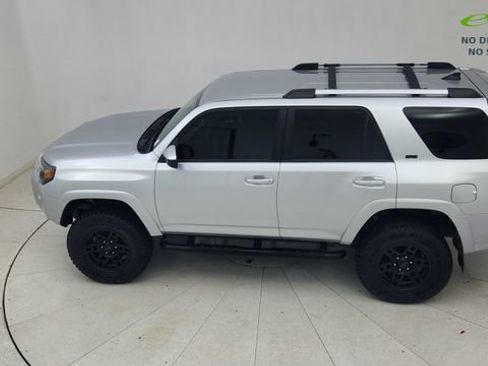 Used 2022 Toyota 4Runner SR5 AWD/4WD image 79