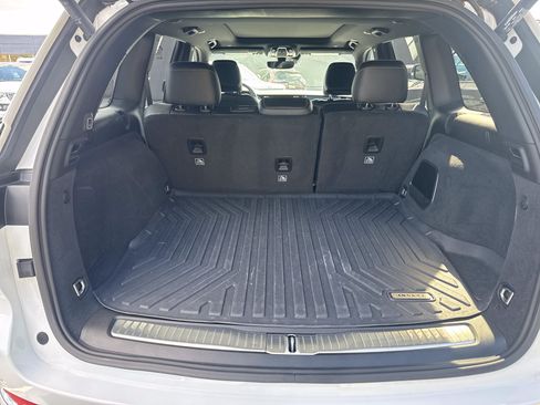 Certified 2023 Jeep Grand Cherokee Overland AWD/4WD image 10