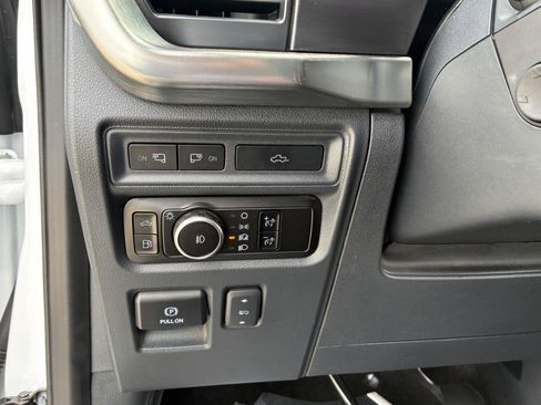 Used 2023 Ford F150 Lariat w/ Equipment Group 502A High AWD/4WD image 26