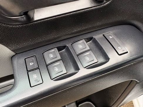 Used 2019 Chevrolet Silverado 2500 W/T image 12