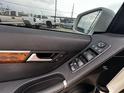 Used 2012 Mercedes-Benz R 350 4MATIC image 80