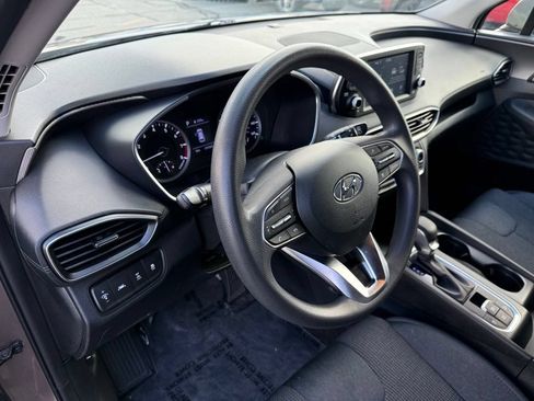 Used 2020 Hyundai Santa Fe SE AWD/4WD image 19