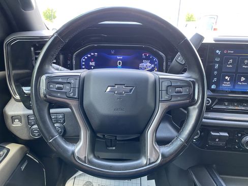 Used 2024 Chevrolet Silverado 2500 ZR2 w/ Technology Package image 19