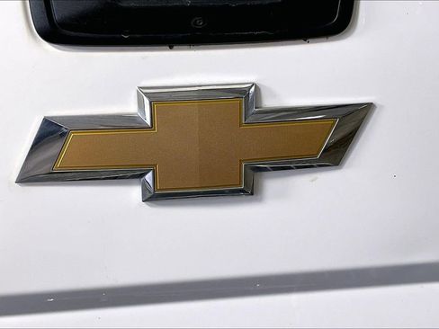 Used 2018 Chevrolet Silverado 1500 LT w/ All Star Edition image 39