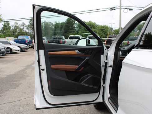 Used 2023 Audi Q5 2.0T Premium Plus AWD/4WD image 13
