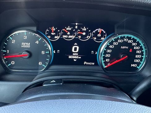 Used 2016 Chevrolet Suburban LTZ image 13