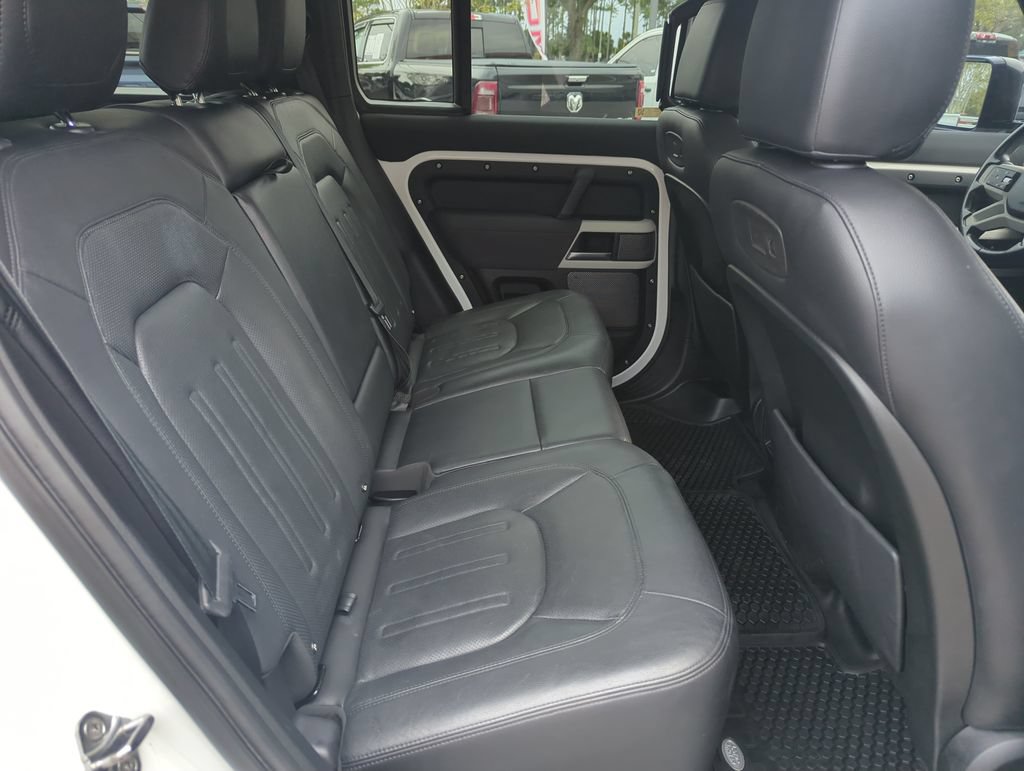 Used 2022 Land Rover Defender 110 S AWD/4WD image 30
