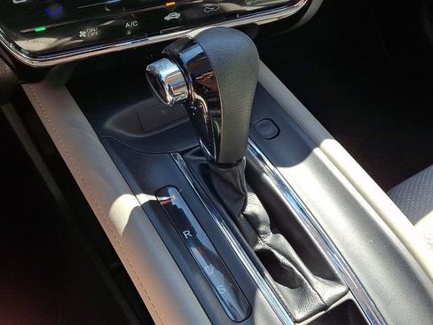 Used 2016 Honda HR-V EX image 17