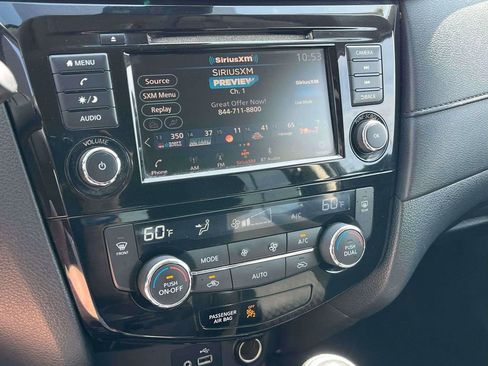 Used 2020 Nissan Rogue SV FWD image 20