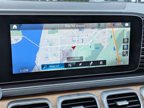 Used 2020 Mercedes-Benz GLS 450 4MATIC w/ Convenience Package image 35