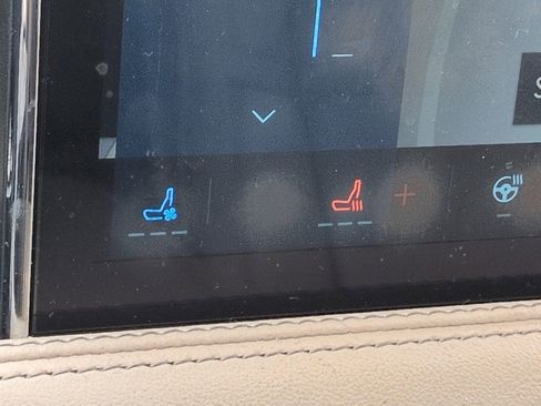 Certified 2023 Lincoln Corsair AWD w/ Equipment Group 101A image 23