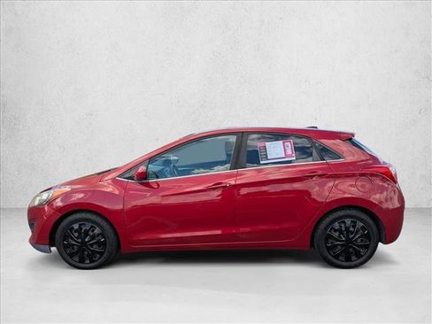 Used 2017 Hyundai Elantra GT FWD image 9