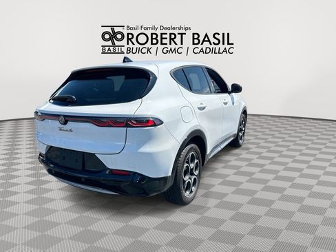Used 2024 Alfa Romeo Tonale Ti AWD/4WD image 8