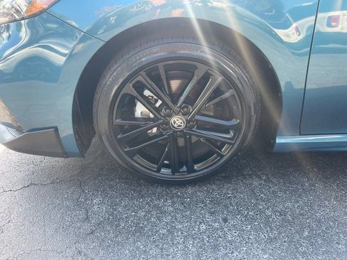 Used 2025 Toyota Camry SE FWD image 6