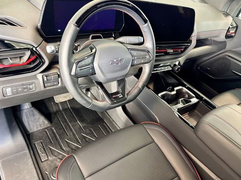 Used 2025 Chevrolet Silverado EV RST image 9