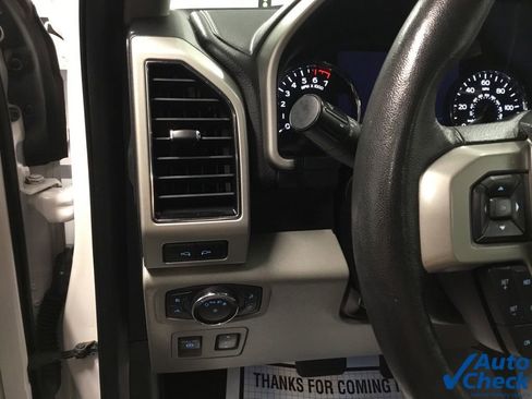 Used 2018 Ford F150 Lariat w/ Equipment Group 502A Luxury image 29