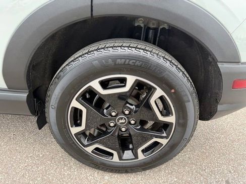 Used 2023 Ford Bronco Sport Outer Banks w/ Tech Package AWD/4WD image 38