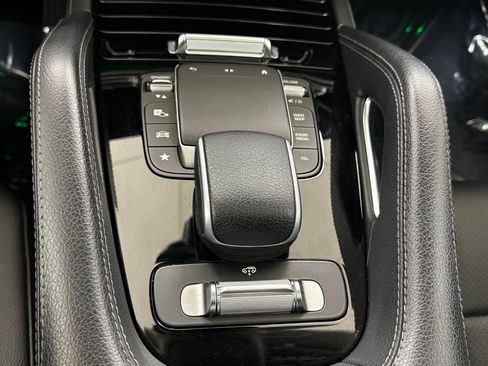 Used 2022 Mercedes-Benz GLS 450 4MATIC image 32
