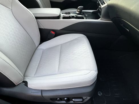 Used 2024 Lexus RX 350 Premium Plus w/ Convenience Package image 44