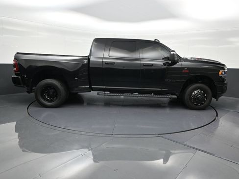 Used 2024 RAM 3500 Laramie w/ Night Edition image 7