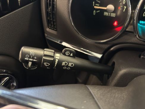 Used 2006 Chevrolet SSR w/ Preferred Equipment Group image 19