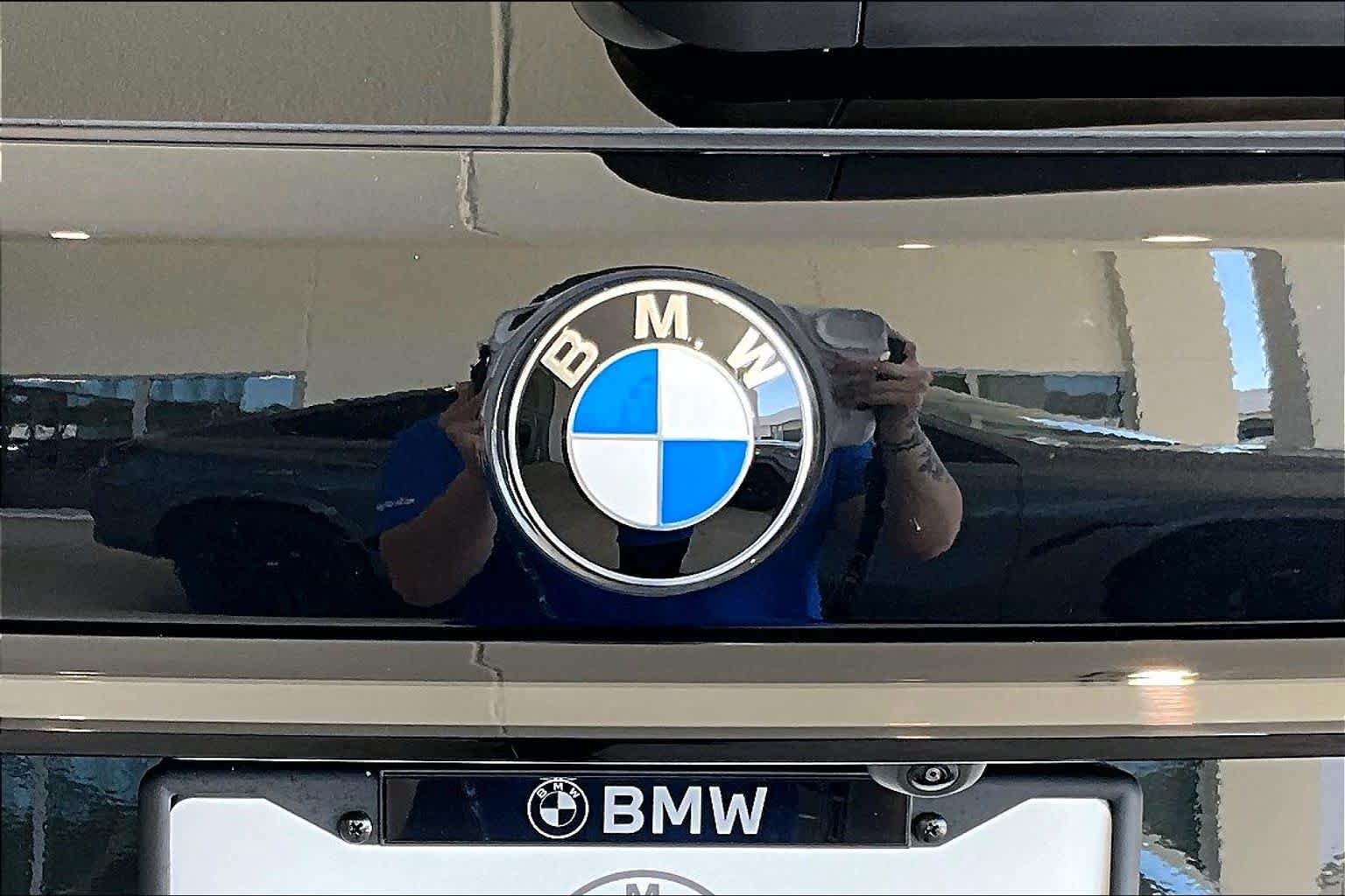 Used 2026 BMW X7 M60i AWD/4WD image 30