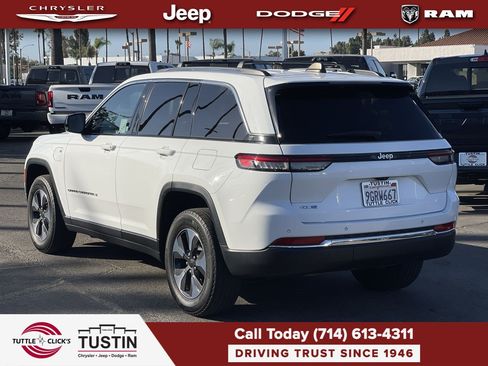 Used 2023 Jeep Grand Cherokee 4WD 4xe image 4