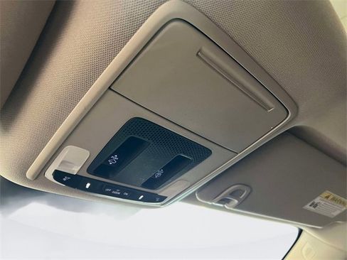 Used 2023 Honda Pilot Elite image 28