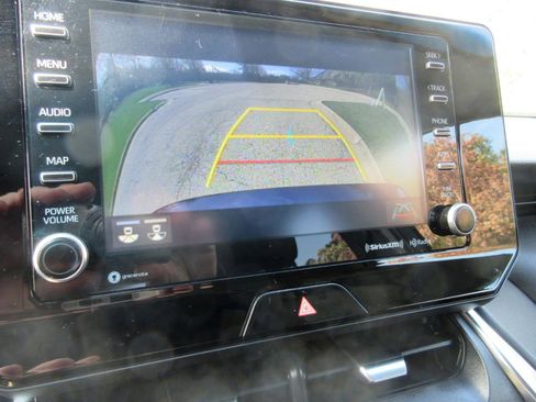 Used 2021 Toyota Venza LE w/ Carpet Mat Package (TMS) AWD/4WD image 36