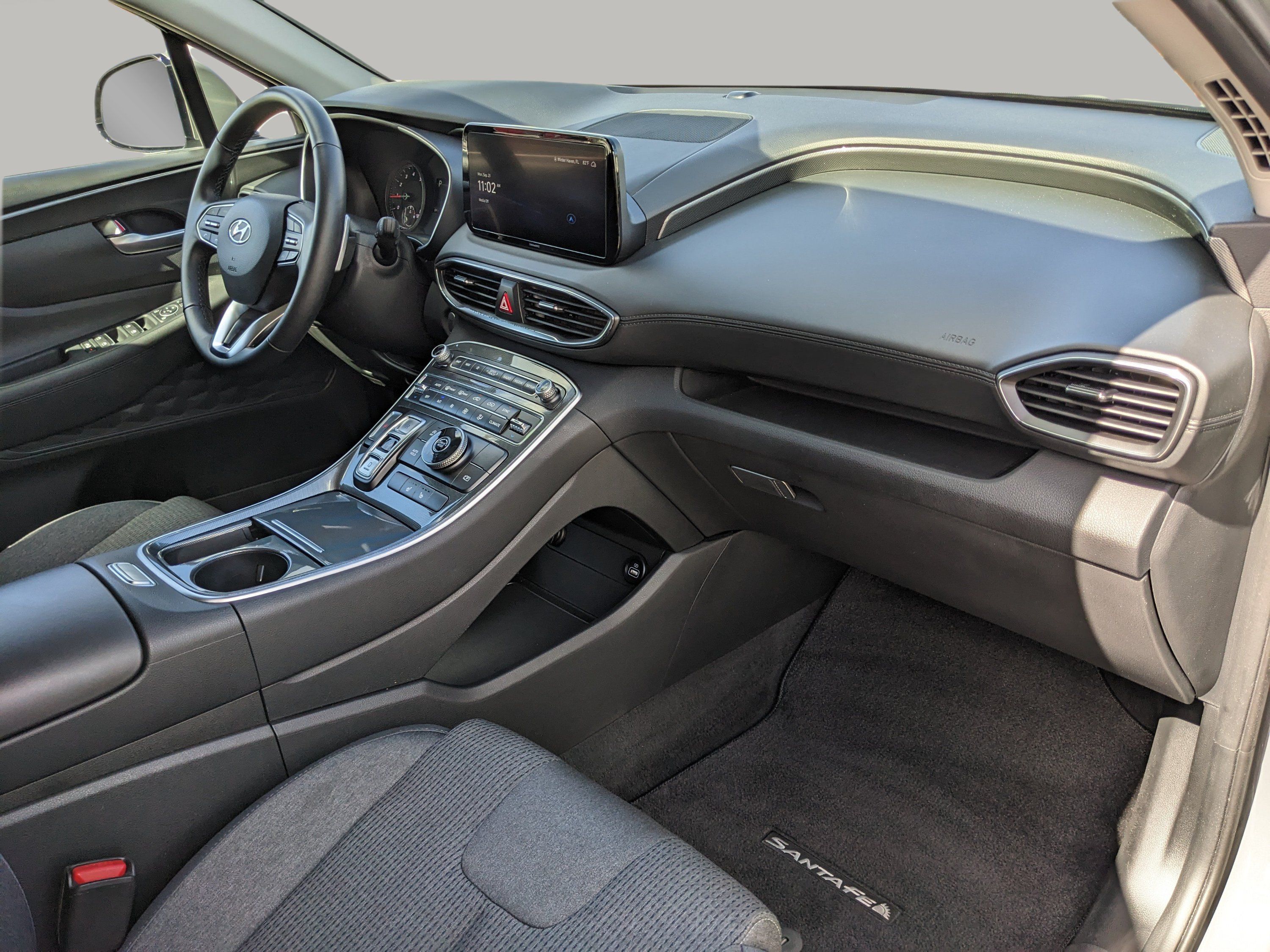 Used 2023 Hyundai Santa Fe SEL FWD image 12