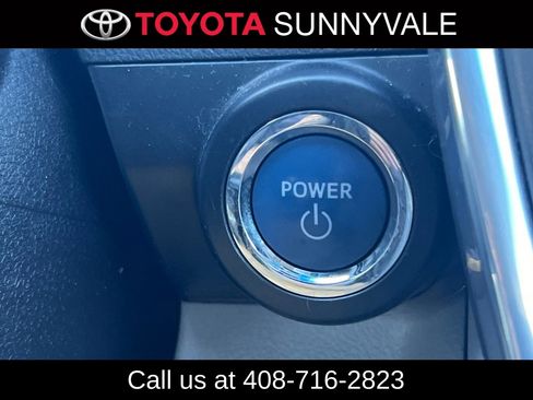 Used 2015 Toyota Camry XLE image 25