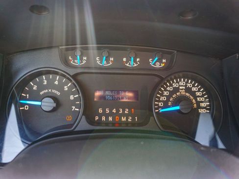 Used 2014 Ford F150 STX w/ Equipment Group 201A Mid AWD/4WD image 11