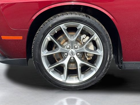 Used 2023 Dodge Challenger SXT w/ Plus Package image 9
