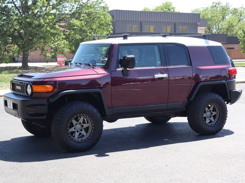 Used 2007 Toyota FJ Cruiser 4WD image 10