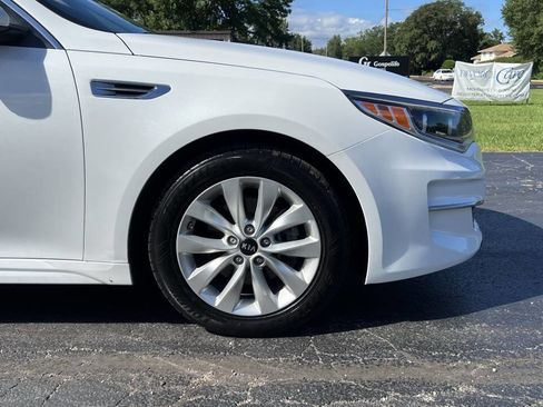 Used 2016 Kia Optima EX image 9
