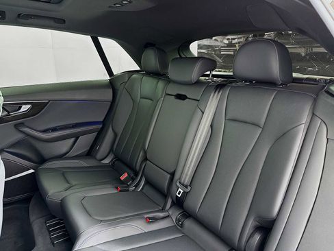 Used 2023 Audi Q8 Premium Plus w/ Premium Plus Package image 22