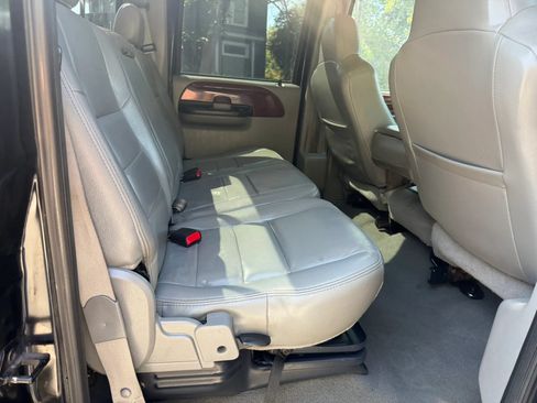 Used 2005 Ford F350 Lariat AWD/4WD image 11