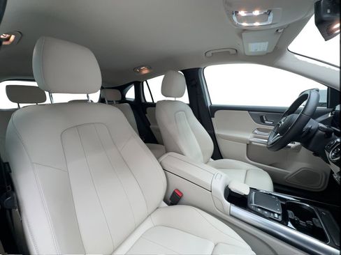 Used 2022 Mercedes-Benz GLA 250 image 27