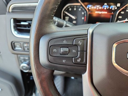 Used 2021 GMC Yukon SLT w/ SLT Premium Package AWD/4WD image 19