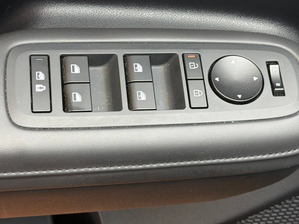 Certified 2026 Hyundai Santa Fe SEL FWD image 23
