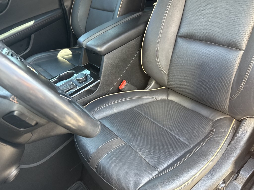 Used 2020 Chevrolet Blazer Premier w/ Driver Confidence II Package FWD image 11