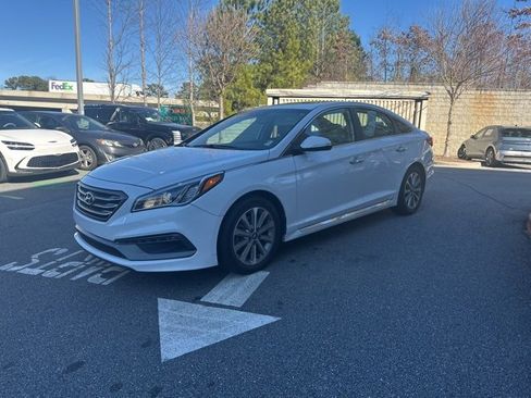 Used 2017 Hyundai Sonata Limited w/ Tech Package 03 image 3
