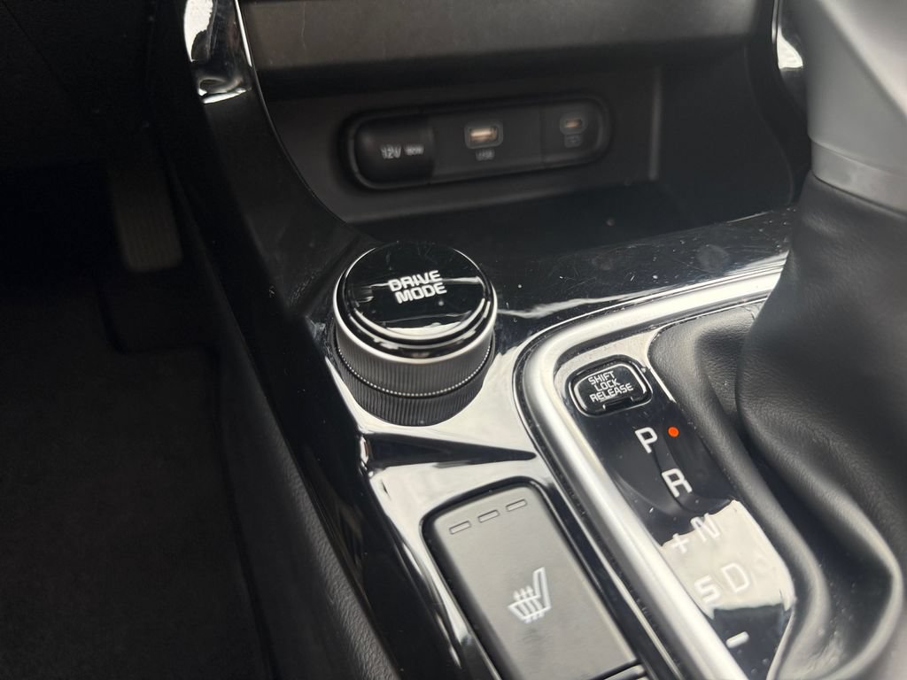 Used 2024 Kia Seltos S AWD/4WD image 38