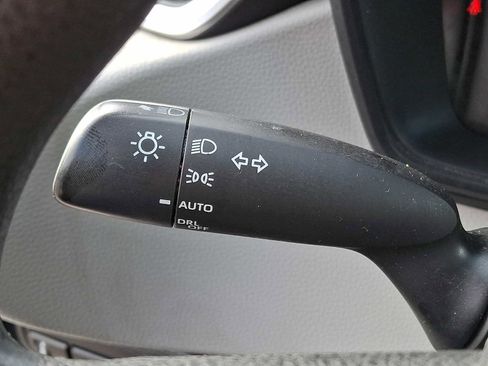 Used 2020 Toyota Corolla LE w/ LE Convenience Package FWD image 22