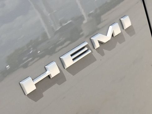 Used 2025 Dodge Durango R/T AWD/4WD image 13
