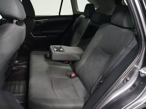 Certified 2021 Toyota RAV4 LE image 26